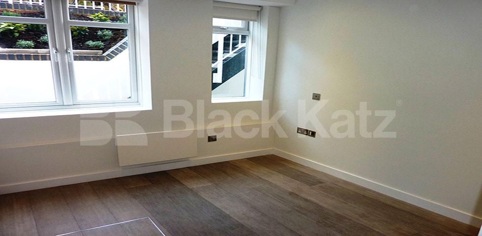 			NEW INSTRUCTION!, 2 Bedroom, 1 bath, 1 reception Flat			 Avenue Close, ST JOHNS WOOD 